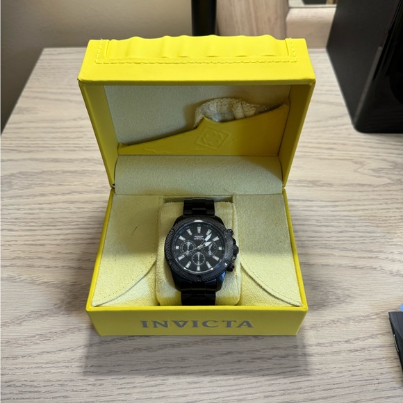 Men’s Invicta Watch - Picture 5 of 7